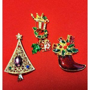 Christmas Pins/ Brooch Set of 2 Christmas Tree and Stocking & Clip On Santa Tub